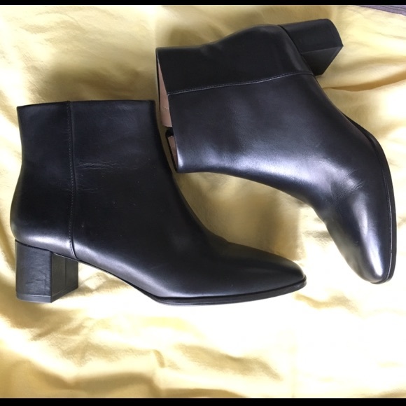 Via Spiga Vinson Block Heel Leather Ankle Boot - Picture 5 of 8